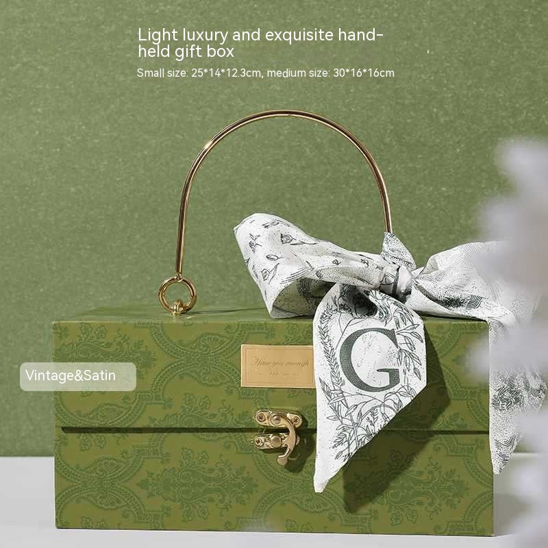 Velvetscarf – Edler Winterschal in Geschenkbox