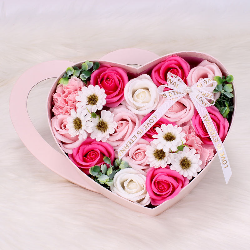 Bloombox – Elegante Geschenkbox mit Seifenrosen