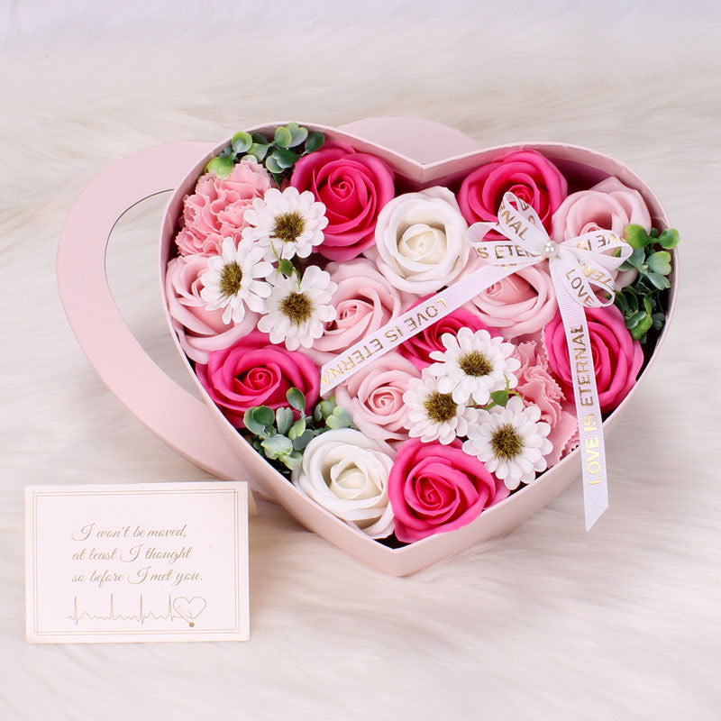 Bloombox – Elegante Geschenkbox mit Seifenrosen