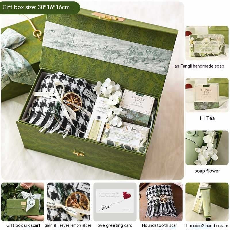 Velvetscarf – Edler Winterschal in Geschenkbox